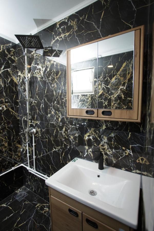 B H B Apartmani Novi Pazar Bagian luar foto